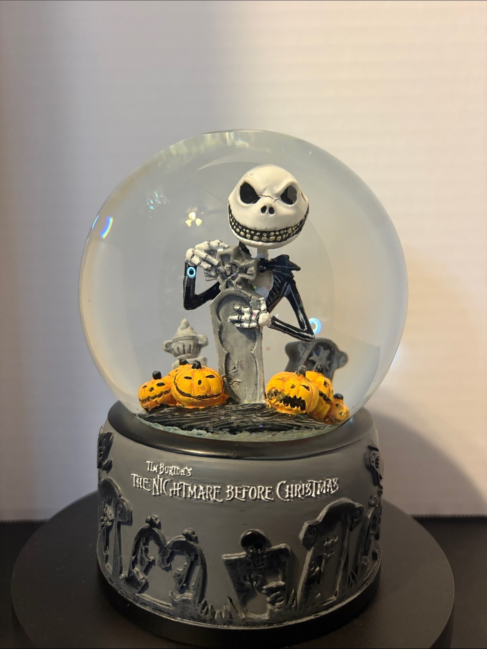 The Nightmare Before Christmas Jack Skellington 5 1/2 in Snow Globe - Black/Grey